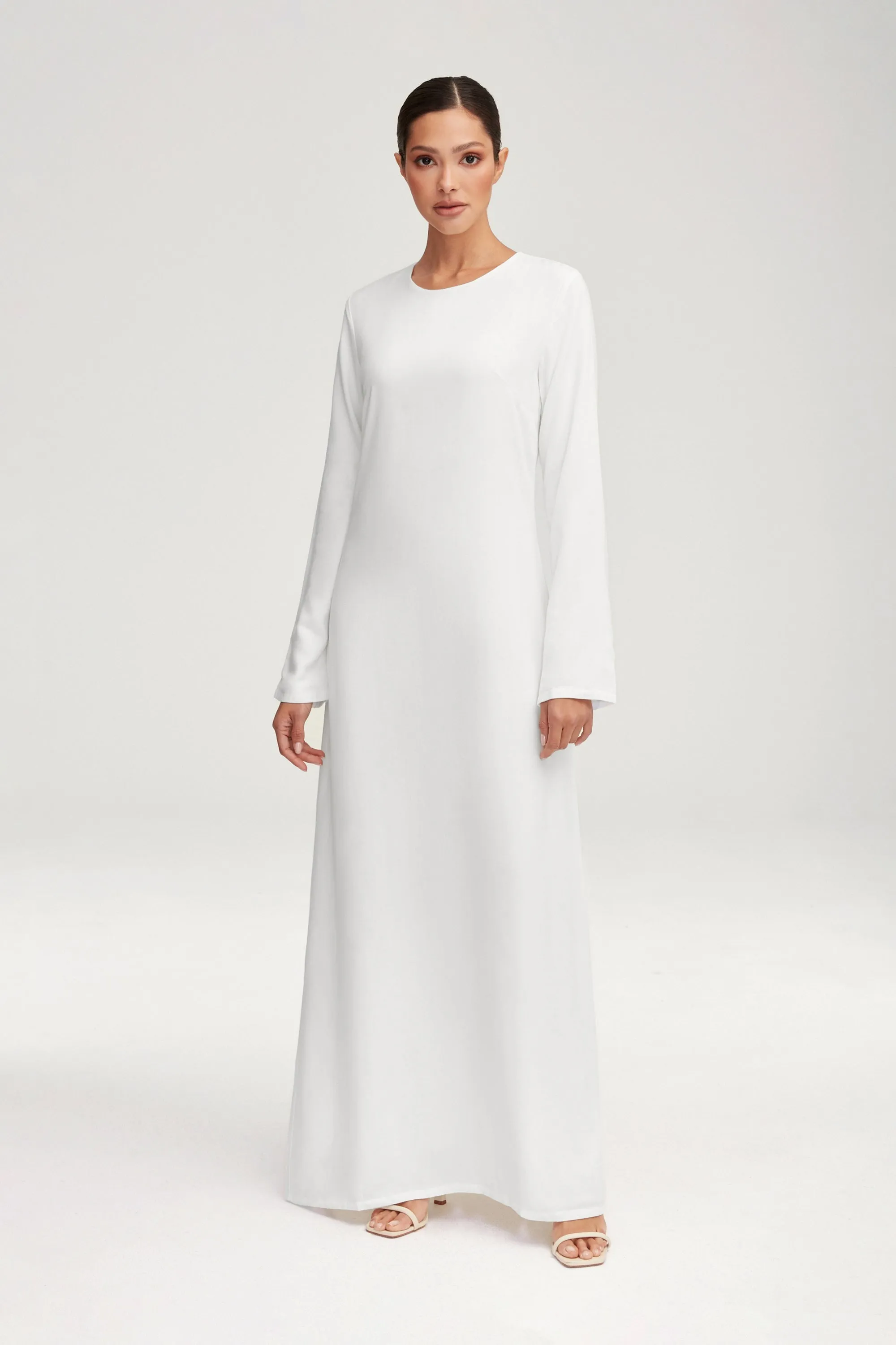 Elegant Long Sleeve White Maxi Dress - Classic & Versatile