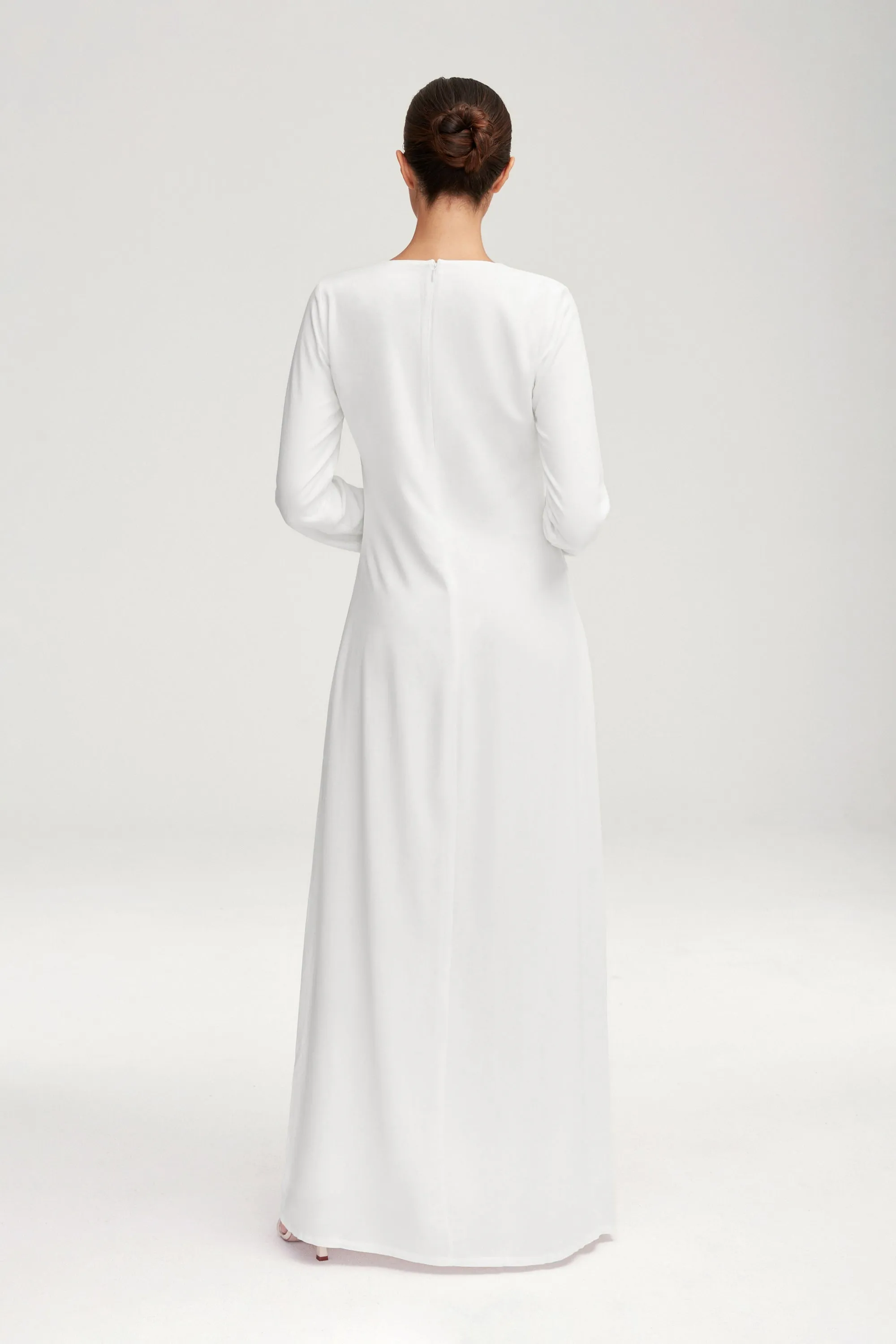 Elegant Long Sleeve White Maxi Dress - Classic & Versatile