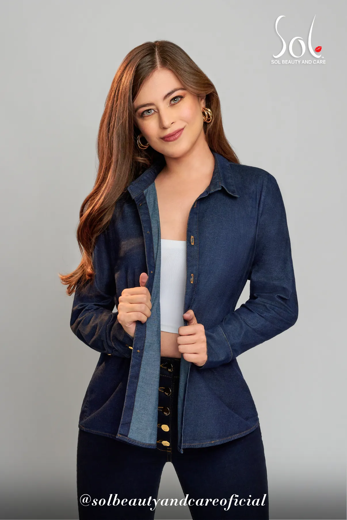 Certainly! To optimize the title of the e-commerce product Blouse Needy, we could make it more descriptive and appealing to potential buyers by including modifiers that highlight its style, material, or occasion. Heres an optimized product title:

Elegant Silk Blouse - Womens Fashion Top for Office and Casual Wear

This title includes modifiers like elegant, silk, and mentions the occasions its suitable for, which helps attract the right audience.