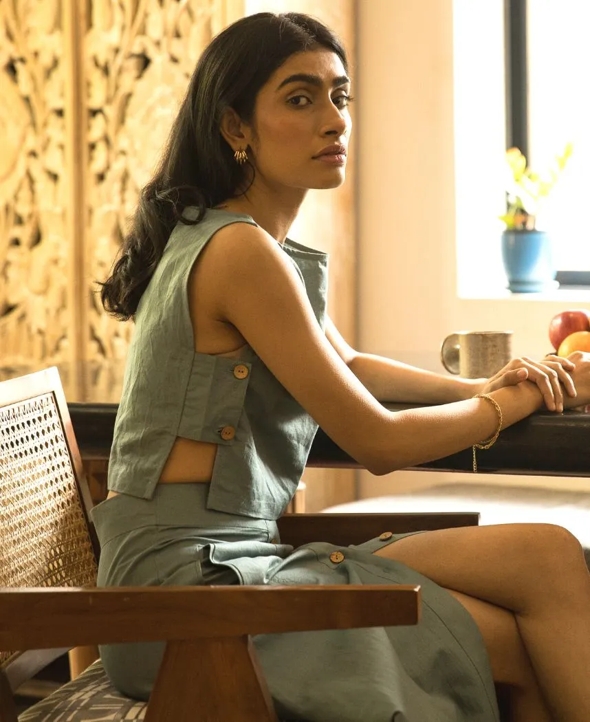Stylish Boat Neck Crop Top: Enhance Your Wardrobe with this Trendy E-Commerce Product