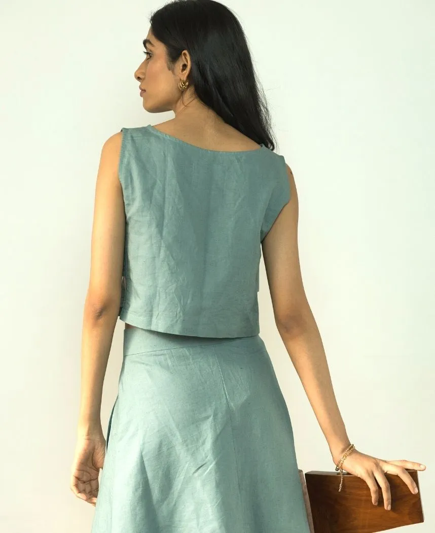 Stylish Boat Neck Crop Top: Enhance Your Wardrobe with this Trendy E-Commerce Product