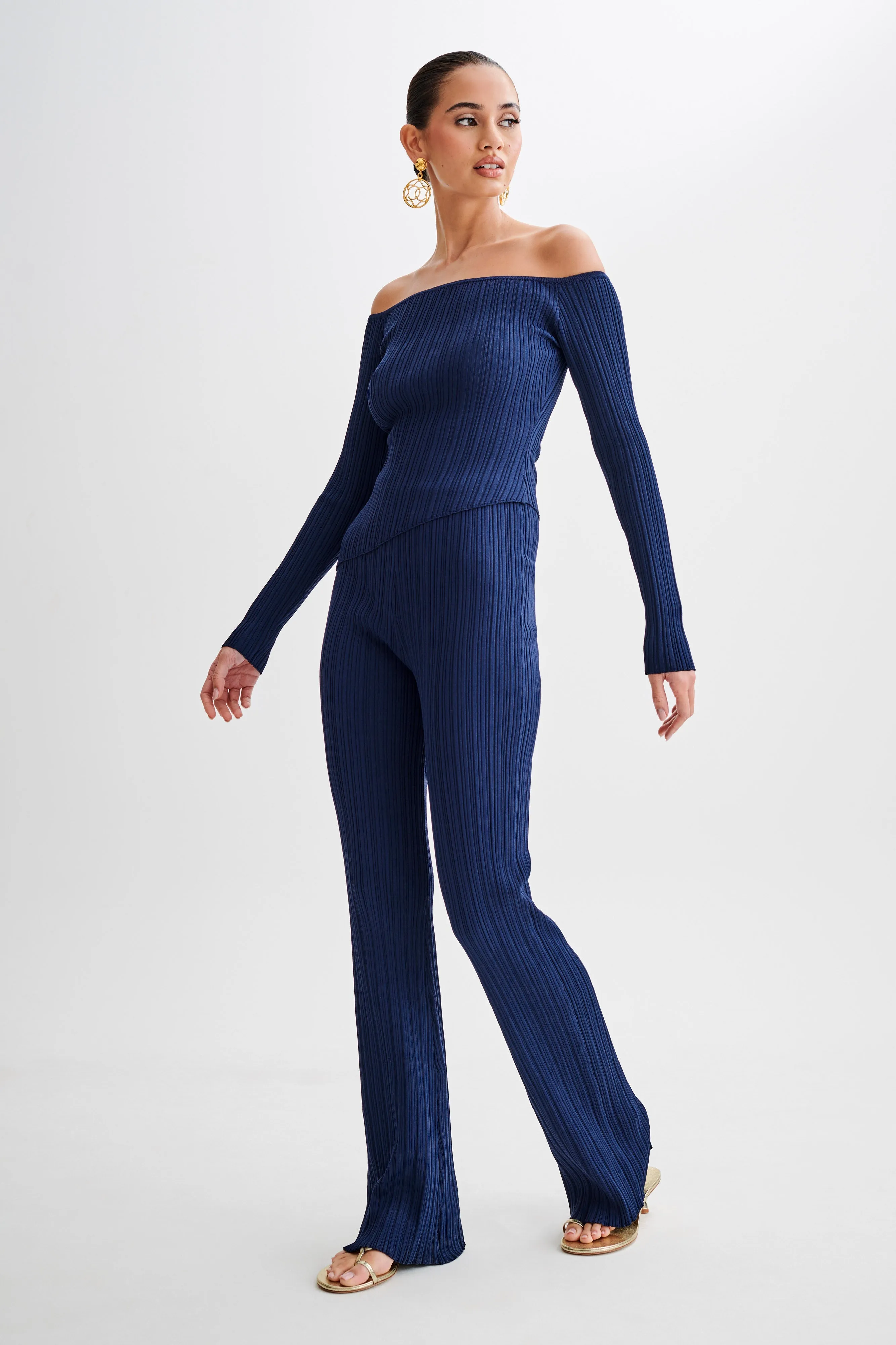 Navy Chiara Off-Shoulder Ribbed Knit Top - Stylish and Comfortable