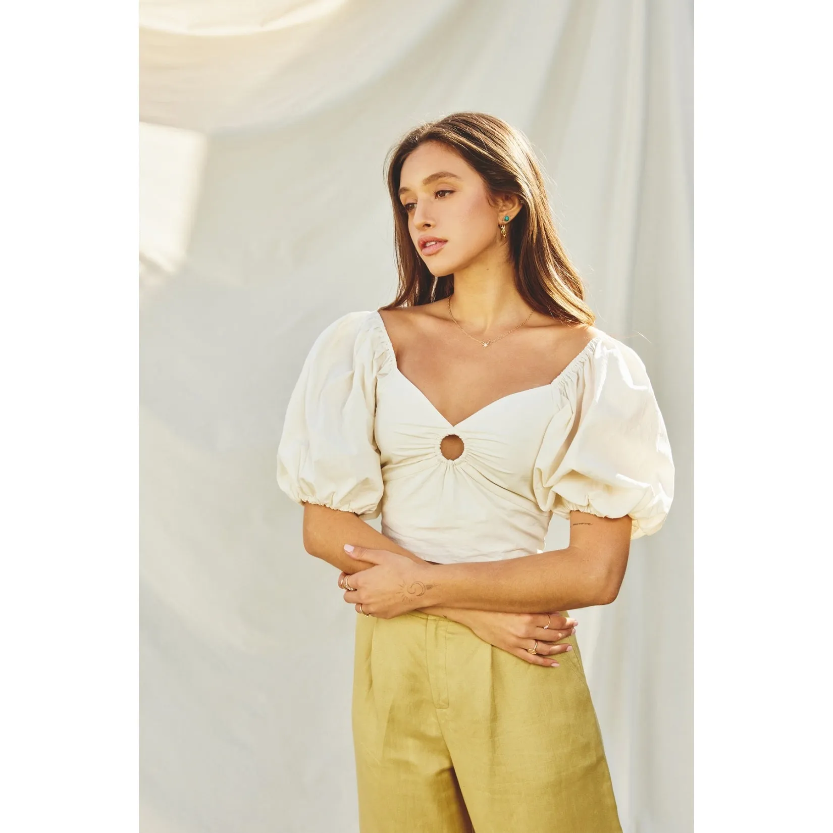 Cotton Cutout O Ring Crop Top