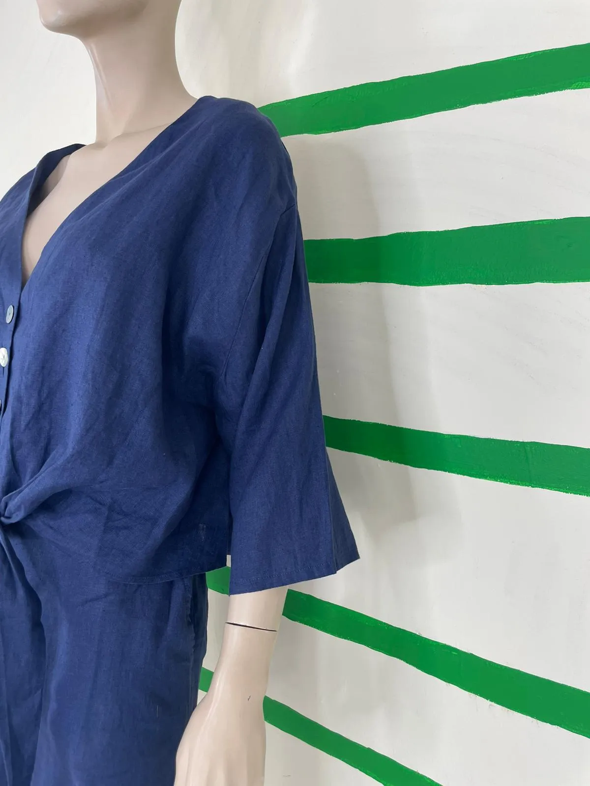 Detail Knot Crop Top