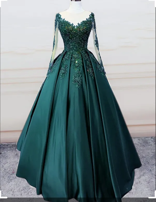 Plus Size Long Sleeve Emerald Green Quinceañera Ball Gown Dress for Juniors, Style S2017