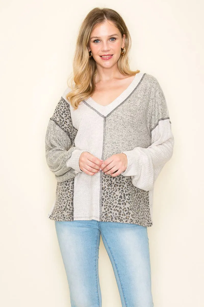 Lola V-neck Top