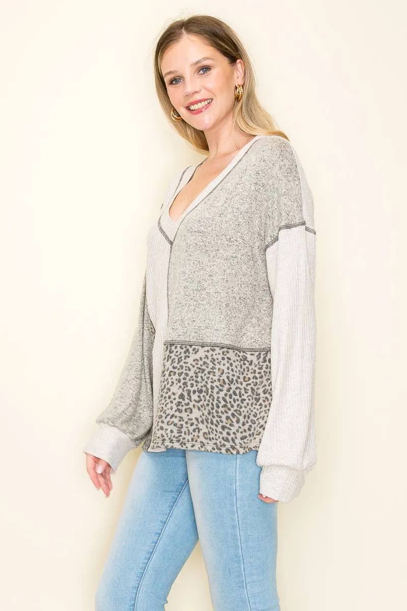 Lola V-neck Top