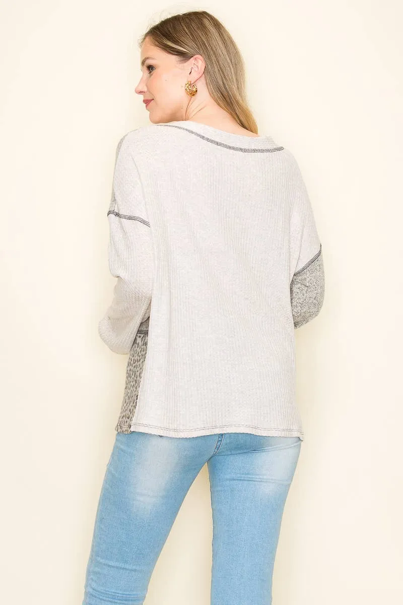 Lola V-neck Top