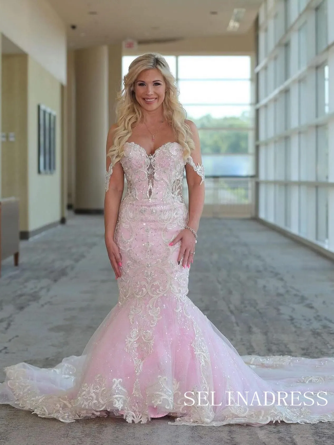 Mermaid Off-the-shoulder Pink Beaded Wedding Dress Bridal Gowns With Big Train TKL3044
