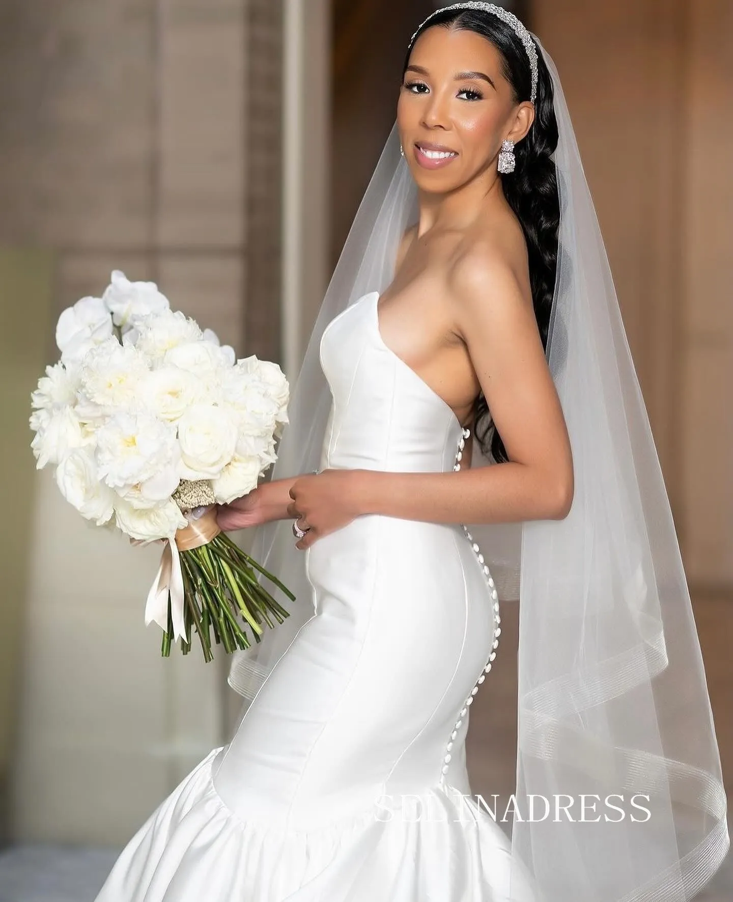 Mermaid V neck White Wedding Dress Rustic Cheap Satin Bridal Gowns TKL3051