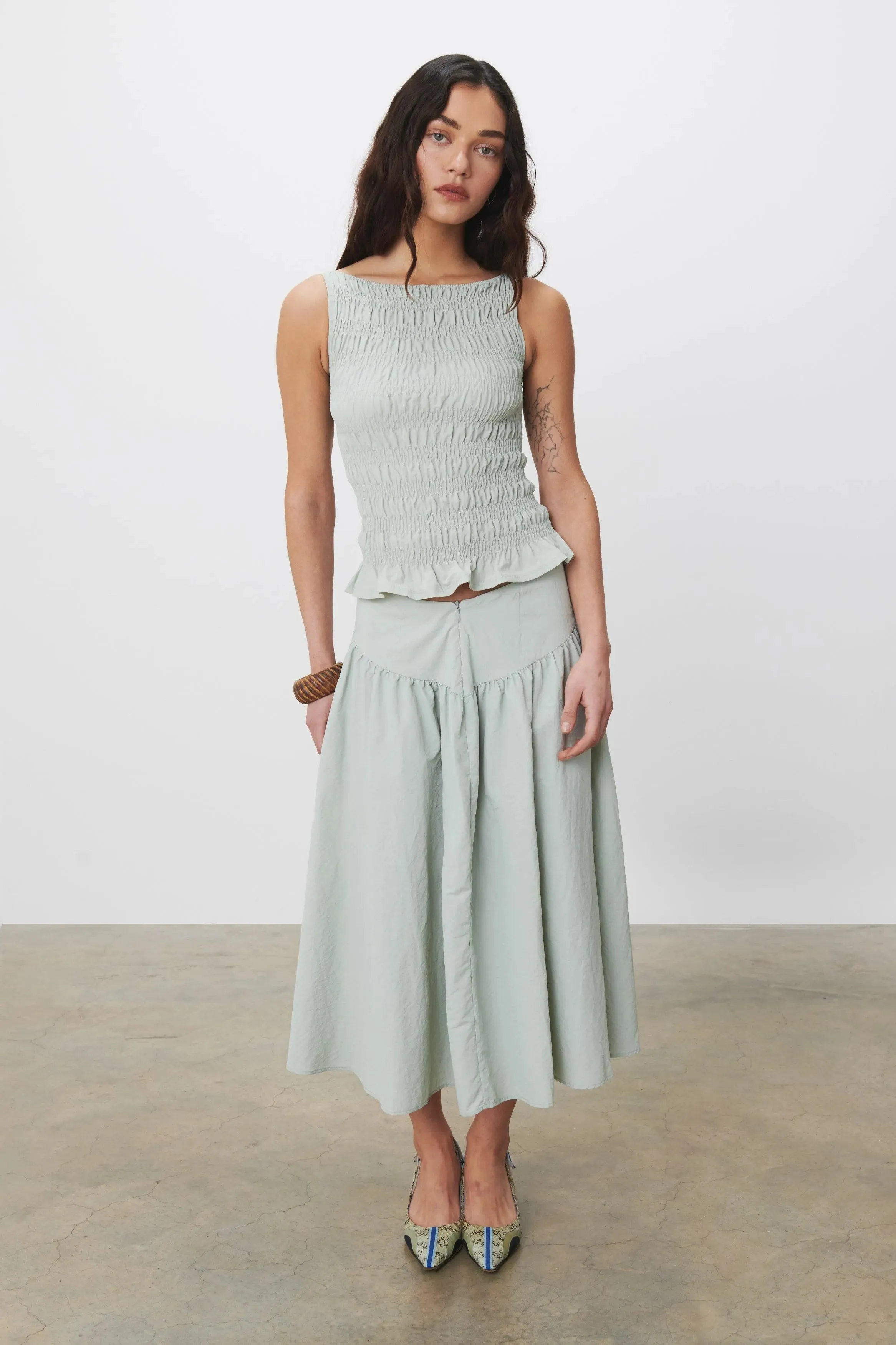 Elegant Oyster-Colored Deba Midi Skirt